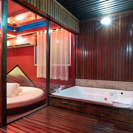 Motel Fantasy 5 贝洛哈里桑塔 外观 照片