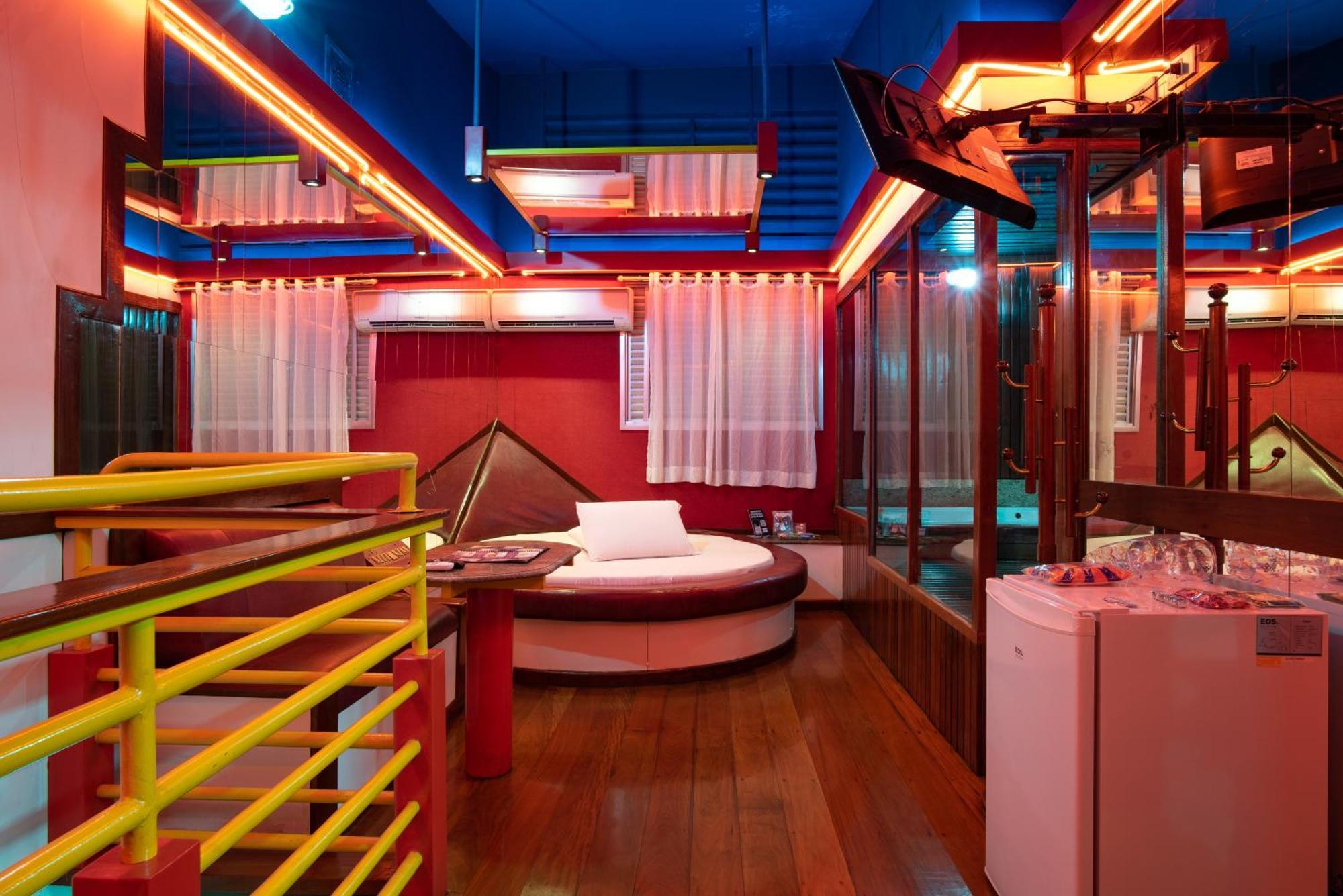 Motel Fantasy 5 贝洛哈里桑塔 外观 照片
